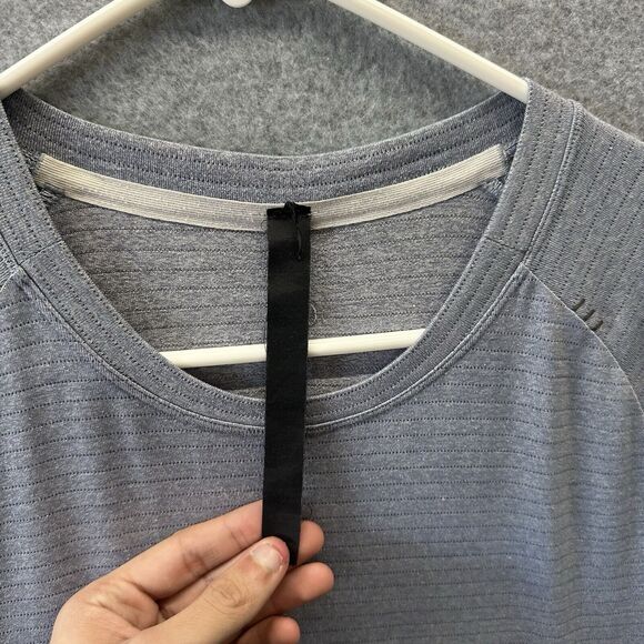 Lululemon Shirt Mens M Light Drysense Training Better Each Day Stretch Athletic - Picture 2 of 5